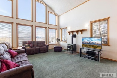 Set beneath the towering Big Hole Mountains, this 292-acre - photo 28