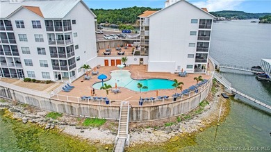 Discover lake living at its best in this top-floor 3 bedroom - photo 30