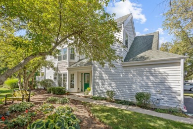 Lake Condo For Sale in Wauconda, Illinois