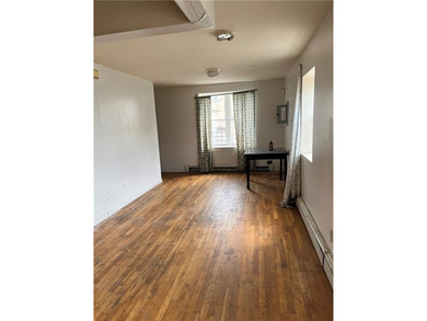 Great 2 family for living or investment 3bedrooms over 2 - photo 3