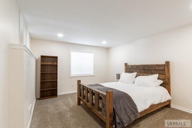 Set beneath the towering Big Hole Mountains, this 292-acre - photo 43