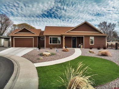 Welcome to 2601 Cirque Way, located in the highly desirable - photo 3