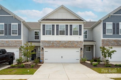 Lake Townhome/Townhouse For Sale in Sherrills Ford, North Carolina