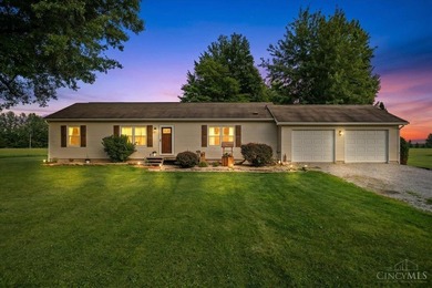 Dont miss this opportunity to own a beautiful 3 bed 2 bath home - photo 1