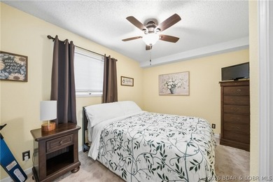Fresh & inviting 2BR/2BA waterfront condominium at the 21MM! - photo 21