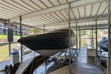 Fresh & inviting 2BR/2BA waterfront condominium at the 21MM! - photo 35