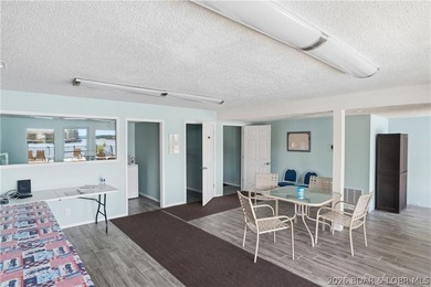 Fresh & inviting 2BR/2BA waterfront condominium at the 21MM! - photo 39