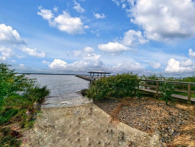 Welcome to coastal living at its finest in Harbor Club, a - photo 45