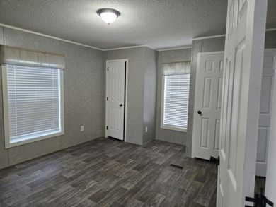 You will find yourself right at home with this beautiful - photo 3