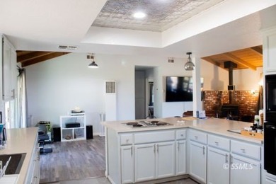 Located in a highly desirable area of Lake Isabella, Squirrel - photo 15