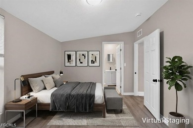 Beautifully situated between three outstanding parks and several - photo 30