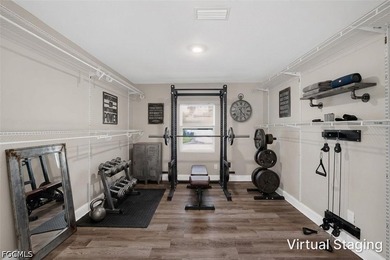 Beautifully situated between three outstanding parks and several - photo 44