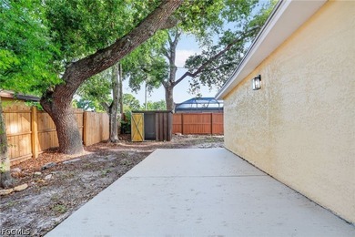 Beautifully situated between three outstanding parks and several - photo 46