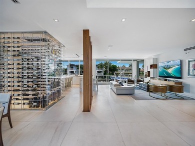Waterfront luxury reimagined with 100' of frontage & a 15,000 lb - photo 3