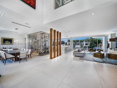 Waterfront luxury reimagined with 100' of frontage & a 15,000 lb - photo 4