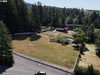 Welcome to this private oasis surrounded by magnificent trees - photo 10