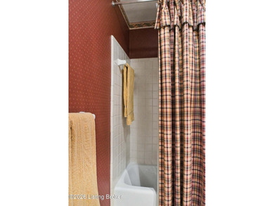 Well-maintained traditional ranch with 3 Bedrooms, 2 Full Baths - photo 25