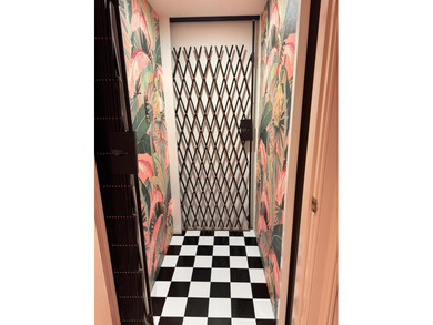 42 South Battery, also known as the Robert Murray House is a