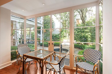 42 South Battery, also known as the Robert Murray House is a