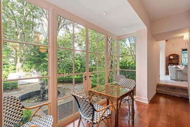 42 South Battery, also known as the Robert Murray House is a