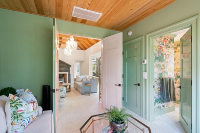 42 South Battery, also known as the Robert Murray House is a