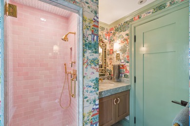 42 South Battery, also known as the Robert Murray House is a