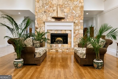A truly one-of-a-kind waterfront estate, privately situated on 4 - photo 3