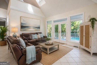A truly one-of-a-kind waterfront estate, privately situated on 4 - photo 6