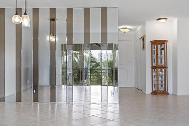 Beautifully renovated 2/2 in the heart of Hallandale Beach, just - photo 18