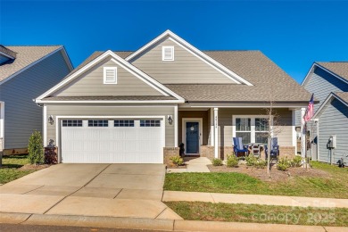 Lake Home ActiveUnderContr in Lancaster, South Carolina
