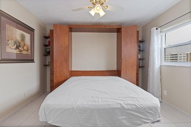 Beautifully renovated 2/2 in the heart of Hallandale Beach, just - photo 29
