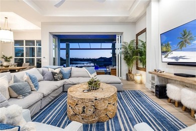 Set within the prestigious, resort-inspired community of Naples - photo 2