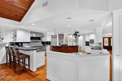 Enjoy privacy and space at this unique Gulfport property - photo 14