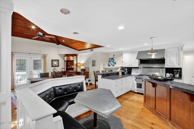 Enjoy privacy and space at this unique Gulfport property - photo 15