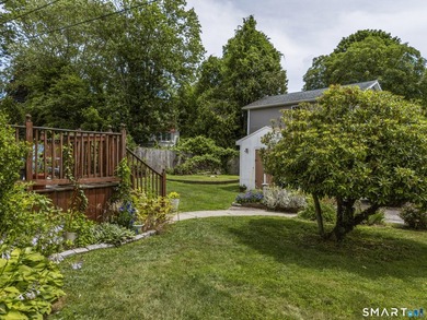 Welcome to 58 Vivian Street, a well maintained Cape that offers - photo 7