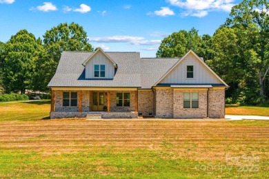 Lake Home ActiveUnderContr in Salisbury, North Carolina