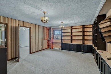 Spacious Cape Cod home with serene golf course views just - photo 36