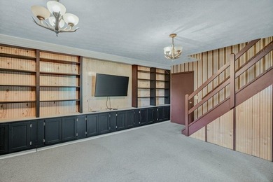 Spacious Cape Cod home with serene golf course views just - photo 38