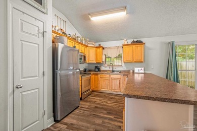 Beautifully updated 3-bedroom, 2-bath home with a charming brick - photo 8