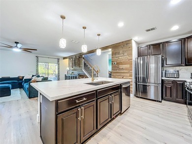 Discover over 3,200 sq.ft. of private living in the highly - photo 10