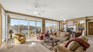 Huge screened deck, 12x32 boat slip with 8,000 lb lift, and rare