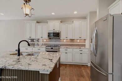 Elegant Family Home in Prestigious Farragut School zone - - photo 12