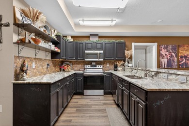 WELCOME HOME! This charming, well-maintained 3-bedroom, 2.5-bath - photo 16