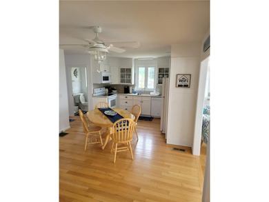 Snug harbor * The Pipers Nest* This beautiful Colonial offers 3 - photo 18