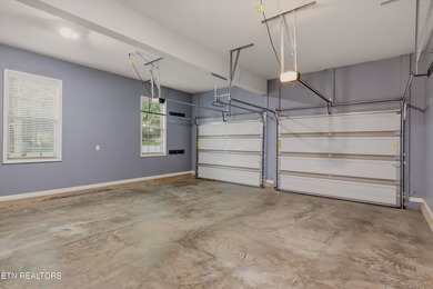 Elegant Family Home in Prestigious Farragut School zone - - photo 36