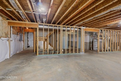 Elegant Family Home in Prestigious Farragut School zone - - photo 38