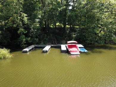 Charming waterfront home with TWO docks and big storage room - photo 25