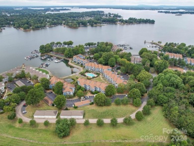 Lake Norman Condo For Sale in Davidson North Carolina