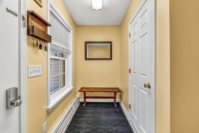 Welcome to 12 Surrey Lane -- where space, comfort, and location - photo 14