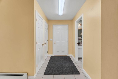Welcome to 12 Surrey Lane -- where space, comfort, and location - photo 16